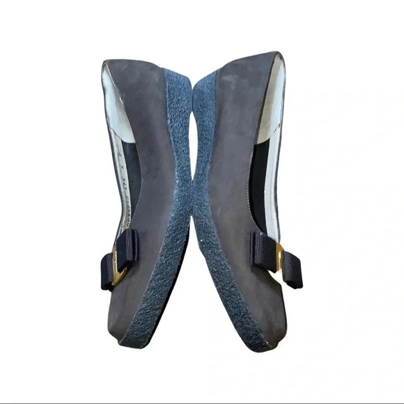 Salvatore Ferragamo Vara Bow Brown Suede Wedge Flat Size 6 - Picture 7 of 9